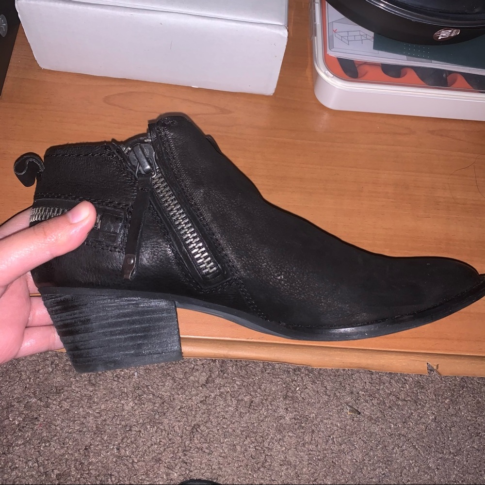 Dolce Vita Saylor Ankle Boots